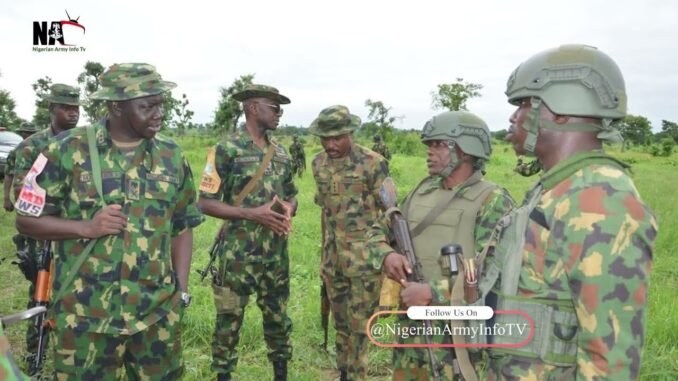 Troops arrest gang with homemade guns