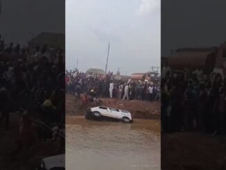 Three Dead, Five Rescued After Bus Plunges into River