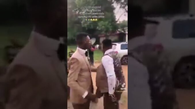 Guest Causes Stir at Wedding with N5 Notes