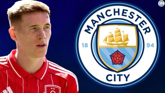 Phil Foden extends stay with Manchester City with four-year contract