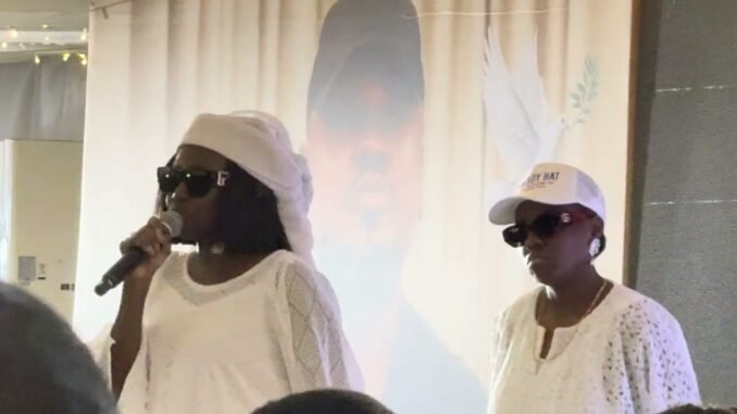 Singer Niniola emotional tribute