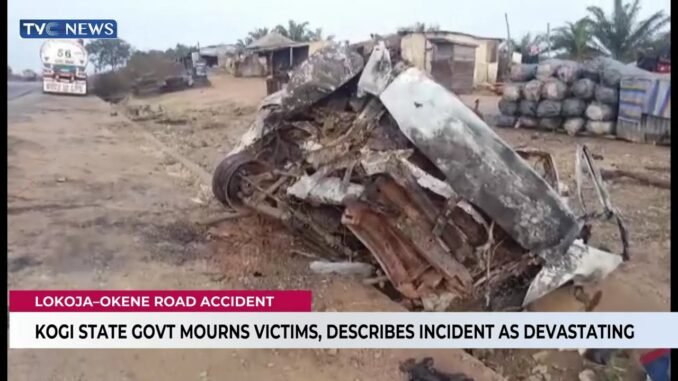 Three Killed as Corpse-Carrying Vehicle Crashes