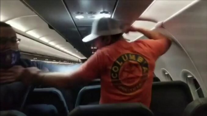 Man Arrested for Allegedly Trying to Kiss Air Steward