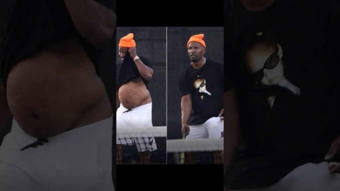 Jamie Foxx goes viral on tennis court
