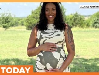 Surrogate Refuses Abortion, Gives Birth