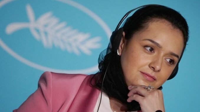 Iranian Actress Faces Criminal Probe Over Stage